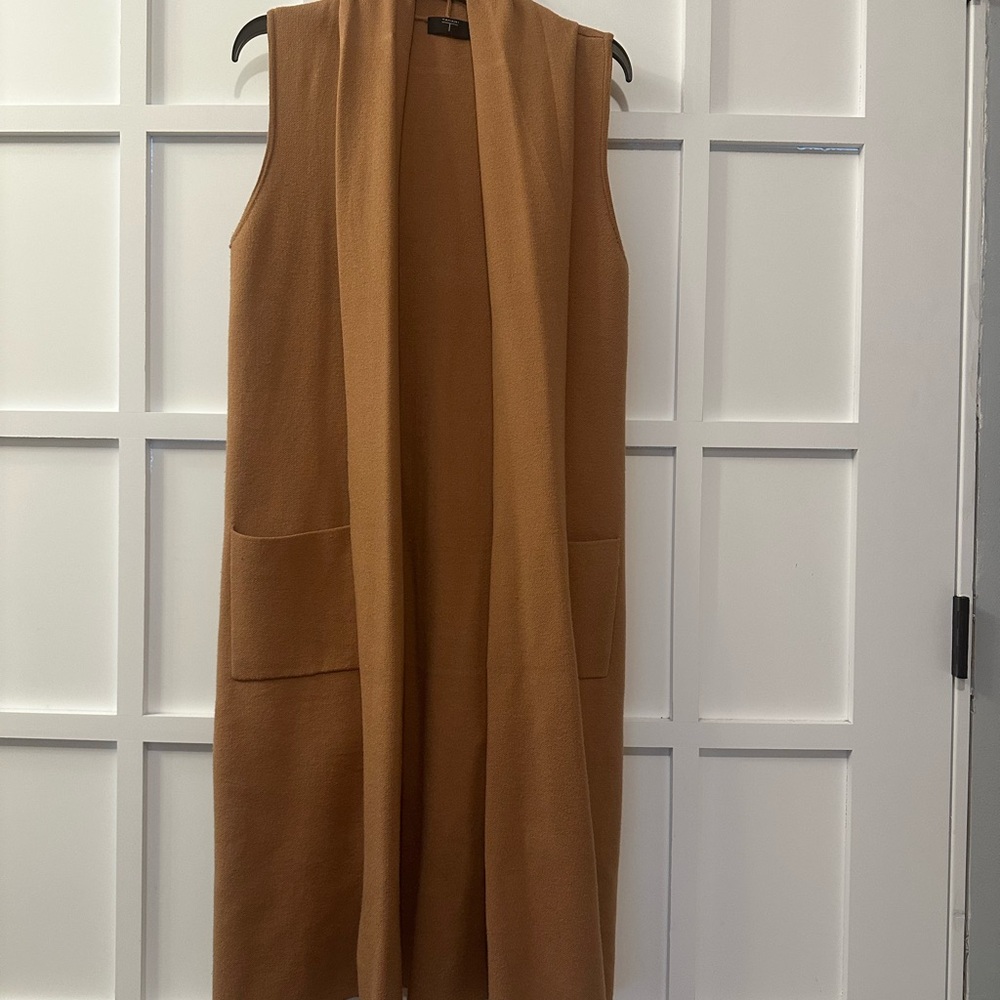 Tahari Cozy Camel Tan Brown Knit Long Vest Sleeveless